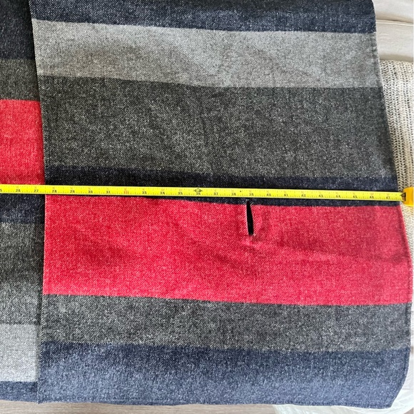 Gap S / M Belt Poncho Jacket Wool blend Red Blue Gray belted - Picture 3 of 6